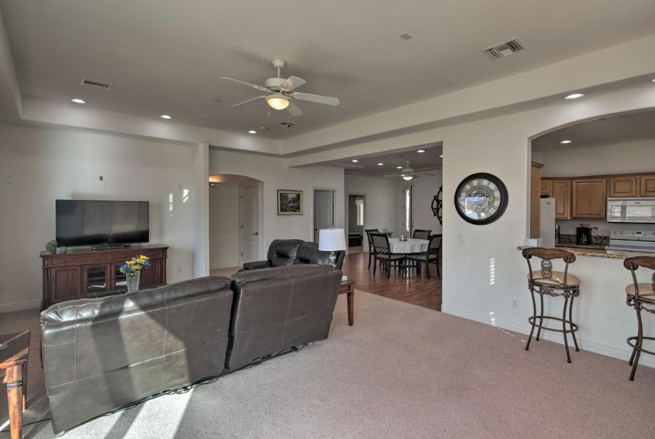 Desert Condo With Pool About 3 Miles To Colorado River! 布尔海德城 外观 照片